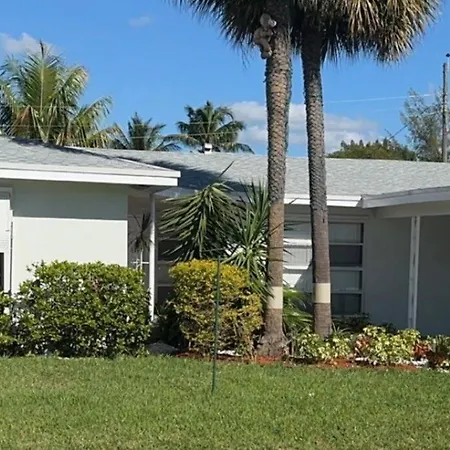 The Manors - Cozy 2 Bedrooms, 2 Baths